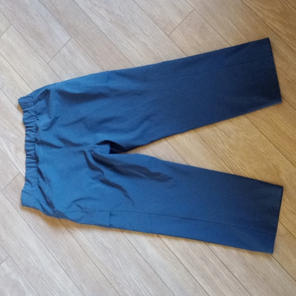 Eddie Bauer women's Incline utility capris, size 4p - Picture 5 of 5